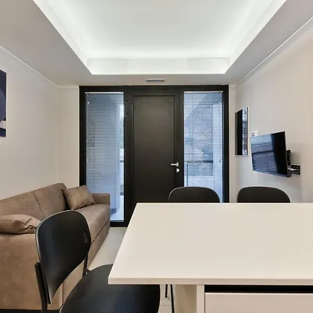 La Casa Di Malu Apart : Artistic Flats *