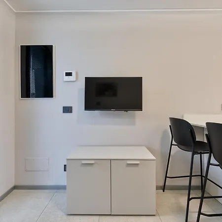 Apartment La Casa Di Malu Apart : Artistic Flats Turin